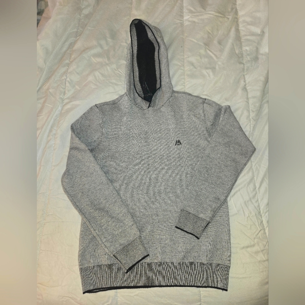 Marc Asher Light Heather Gray Pullover Sweater with Ribbed Cuffs